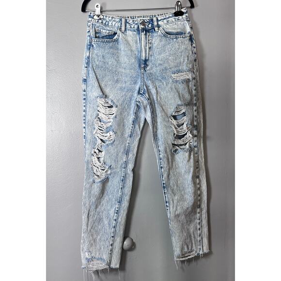 ✨Garage Denim Mom Jeans Size 7 W28 Distressed Cabin Core Backyard BBQ High Rise - Picture 1 of 9